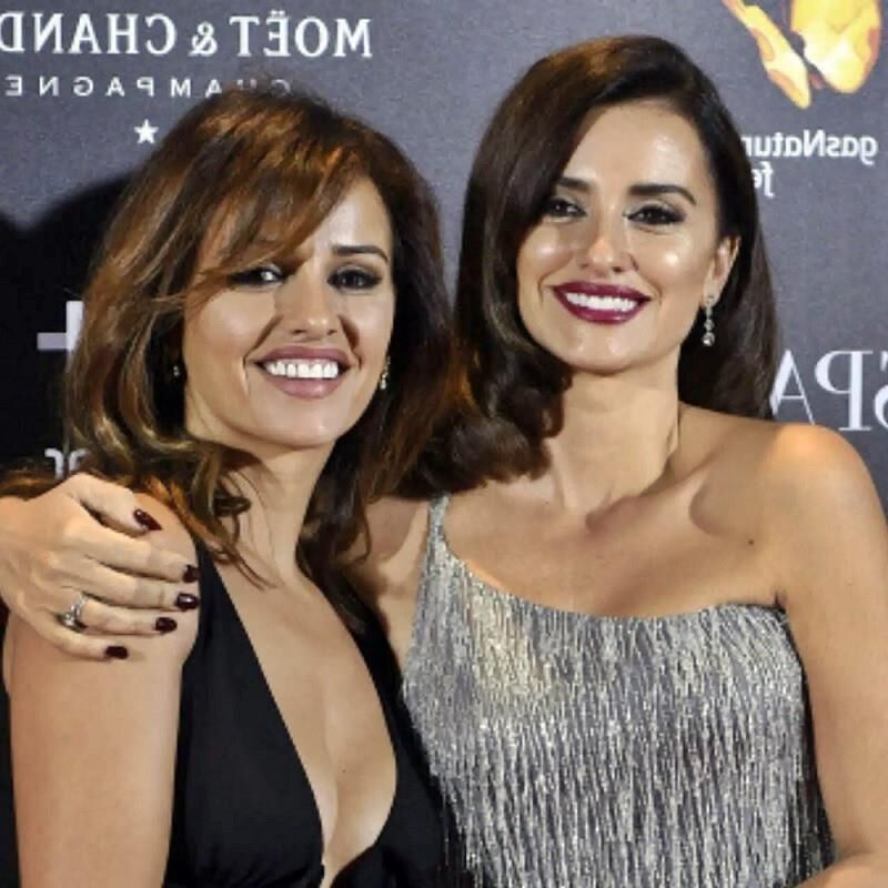 Celebrity Cleavage 