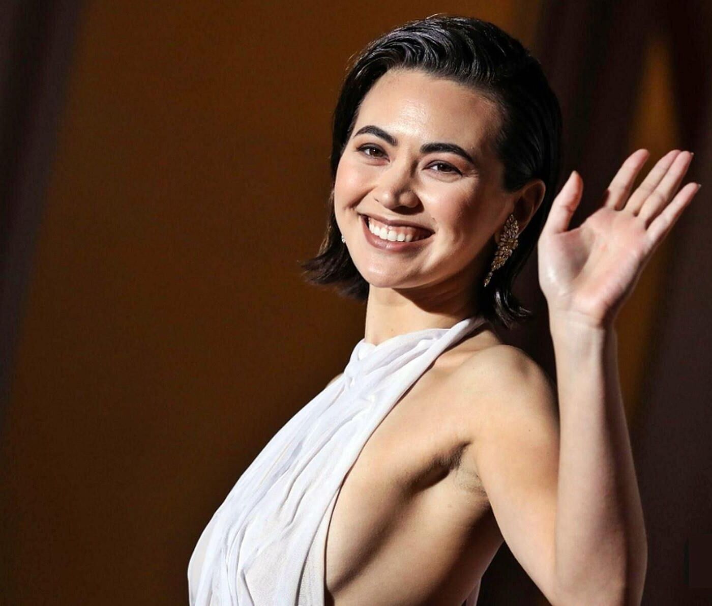 Celebrity Side Boob 