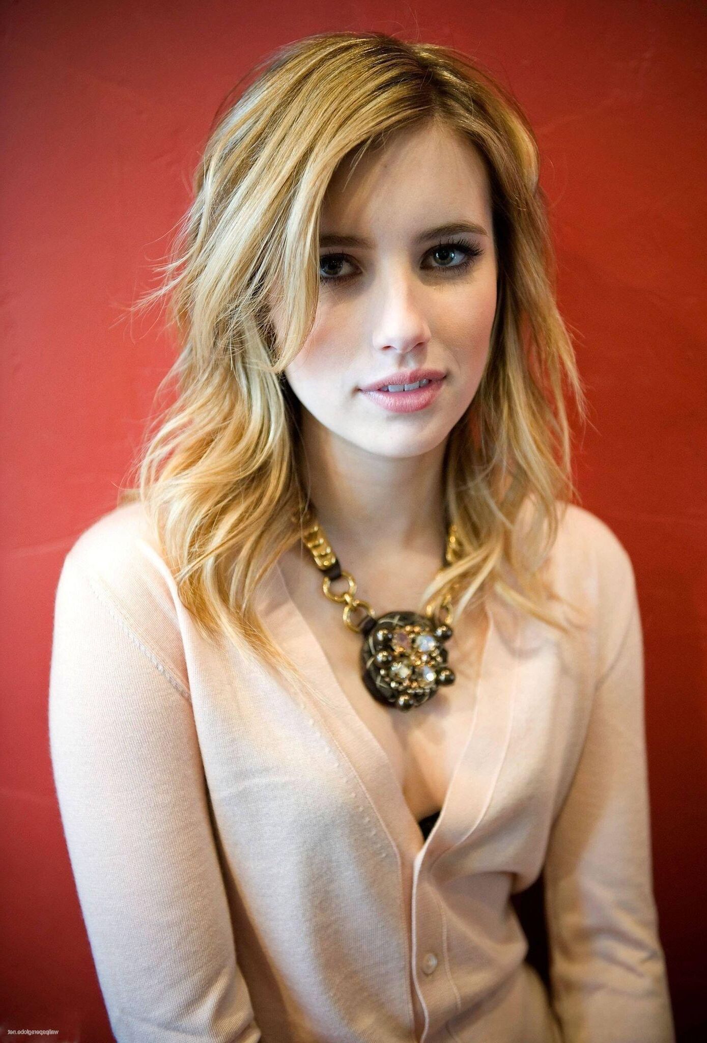Hot Celebs Teasing Us In A Very Good Way 
