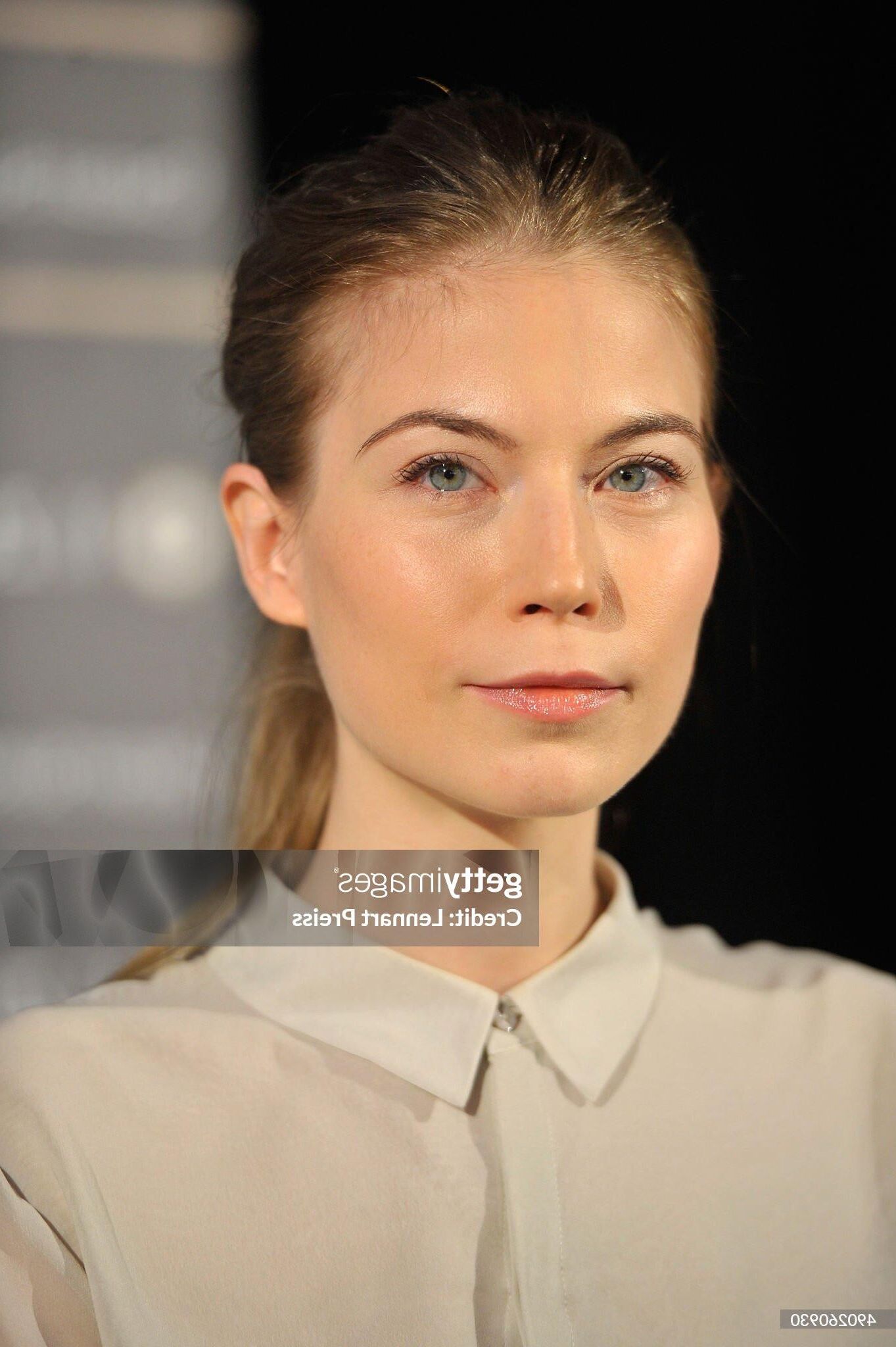 Nora Waldstaetten 