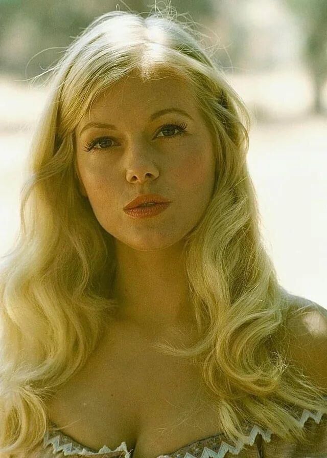 MISTY ROWE HEE HAW