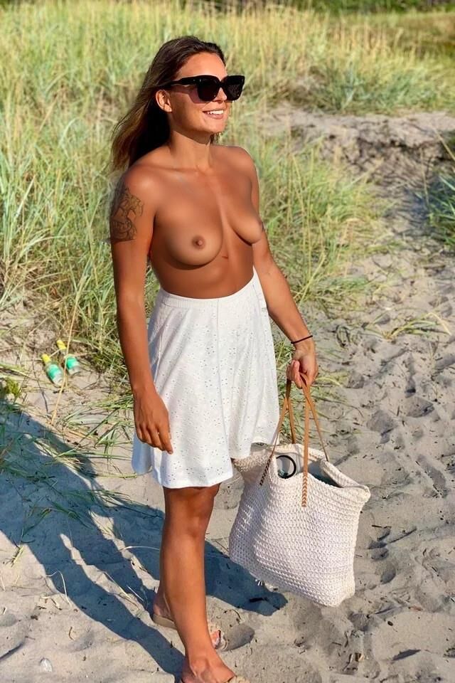 Swedish fotball players undressed