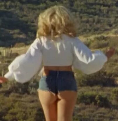 Sabrina Carpenter 