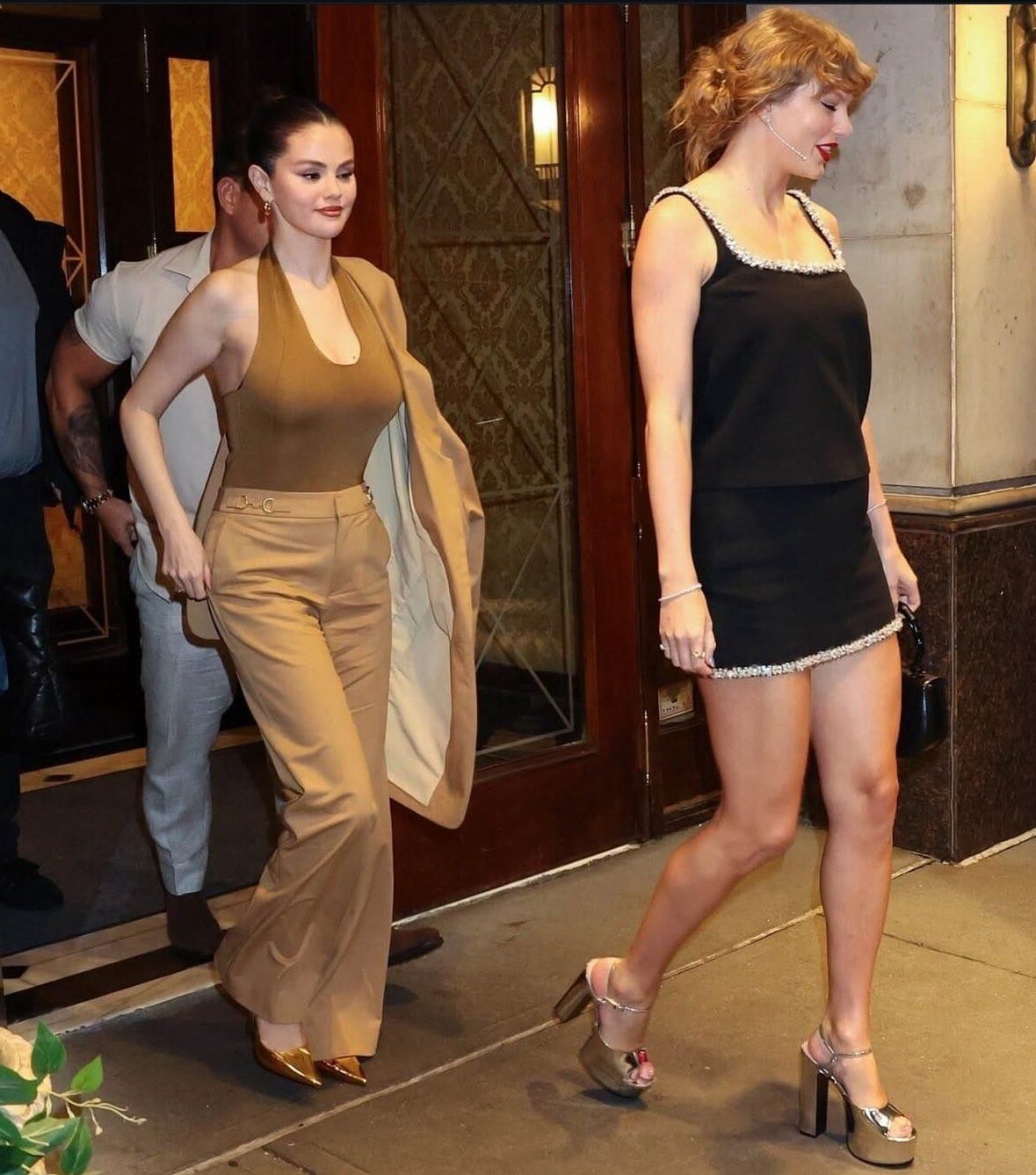 Taylor Swift und Selena Gomez zum Abendessen in New York City
