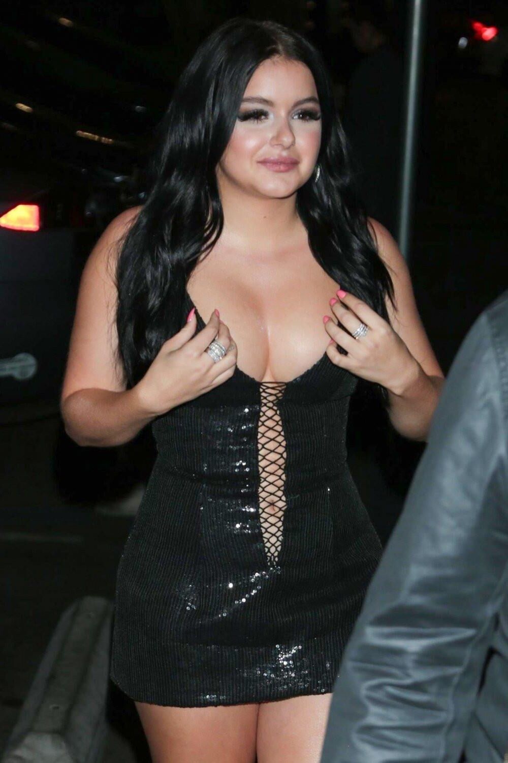 Ariel Winter 