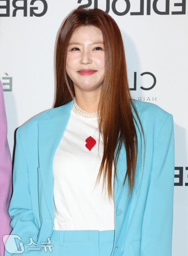Lee Yoon Mi
