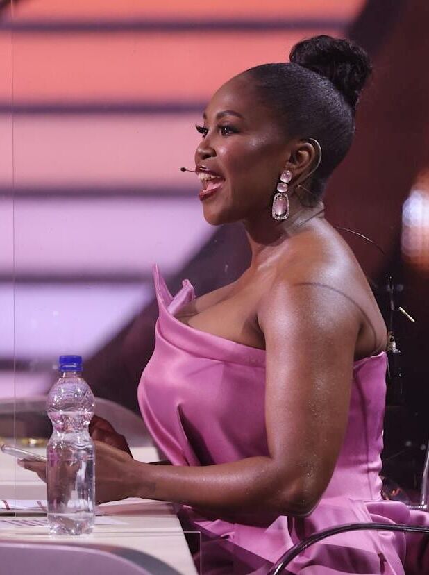 Motsi Mabuse Fette Schwarze Euter Fick Sau / Fett schwarz Fick Fleisch