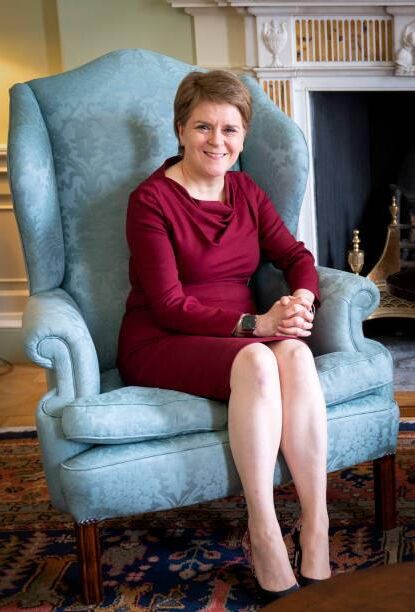 Nicola Sturgeon, ce sont ses jambes qui me font si dur!