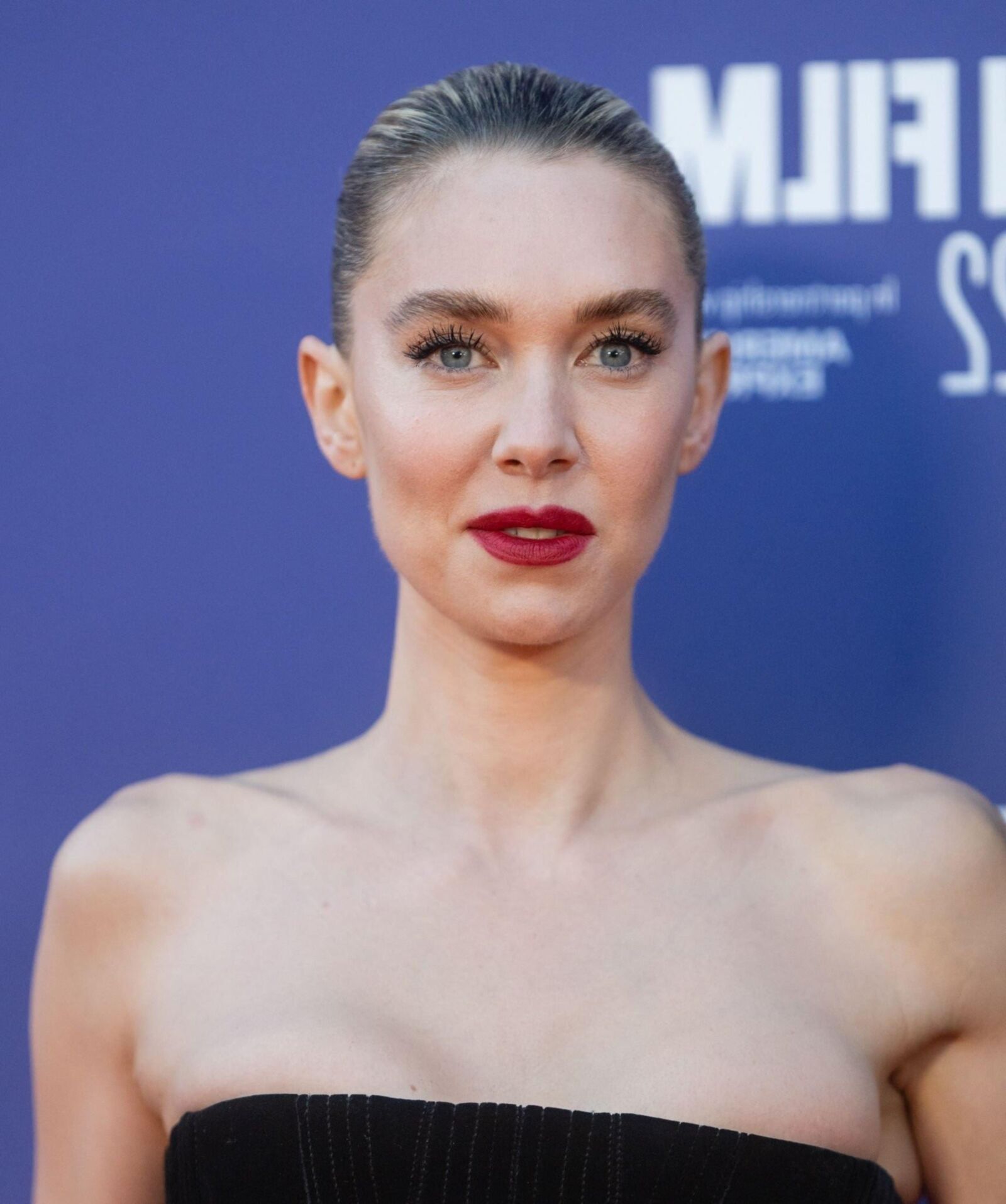 Tits Vanessa Kirby