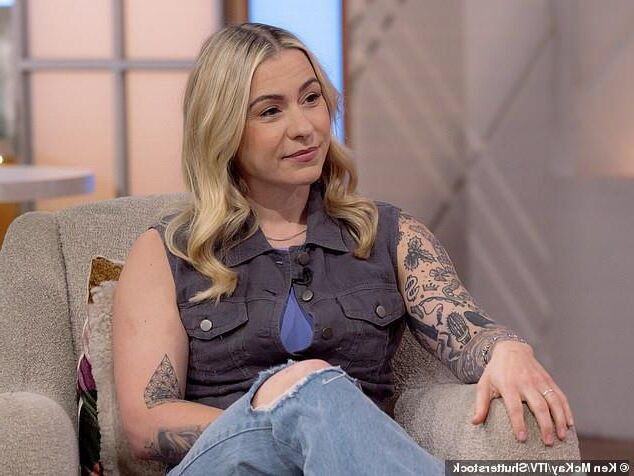Lucy spraggan (singer)