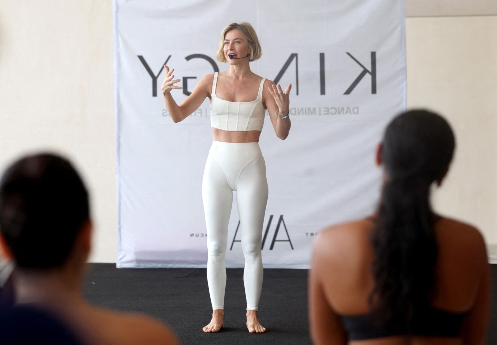 Julianne Hough 