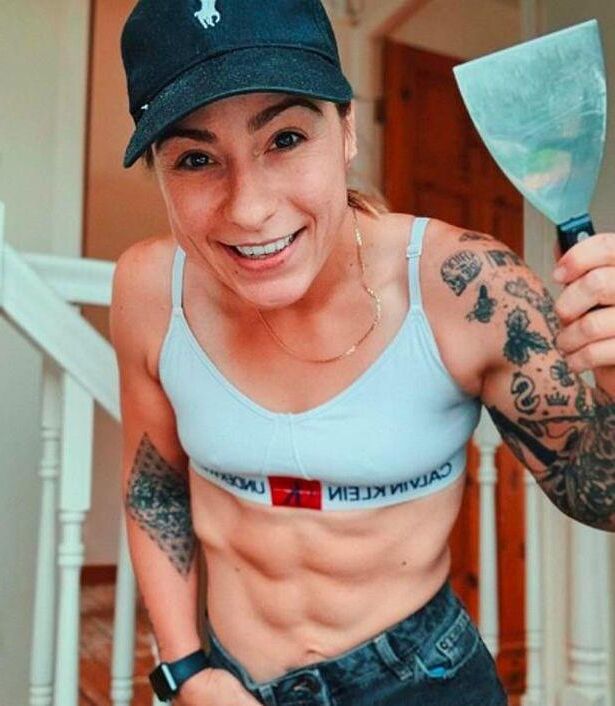 Lucy spraggan (singer)