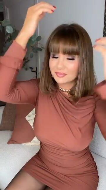 Laetitia lacourt perfektes Haar