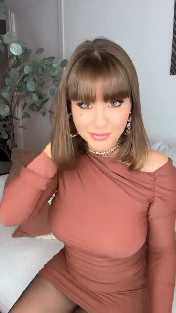 Laetitia lacourt perfektes Haar