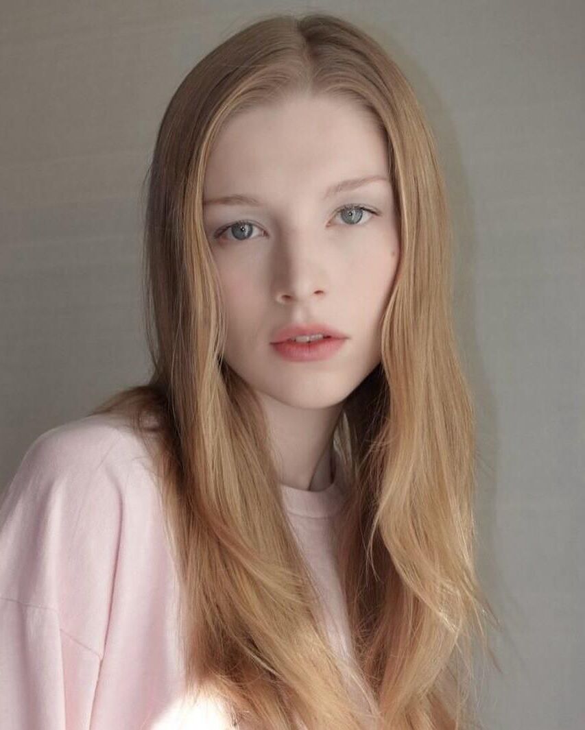 Hunter Schafer is hot!