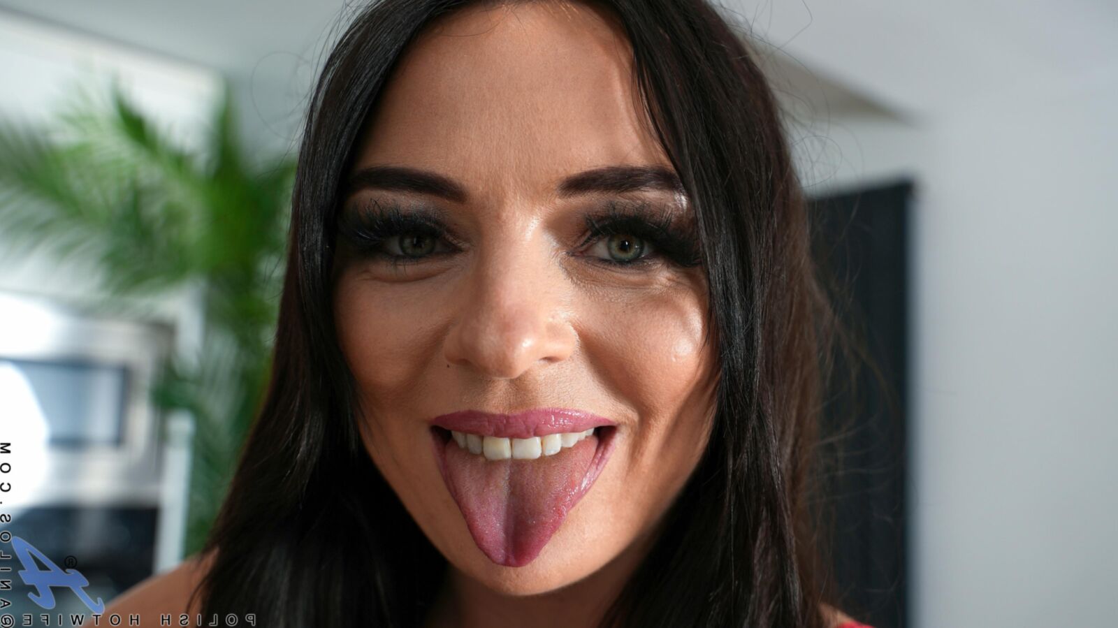 Polish Hotwife yo NICE NATURALS
