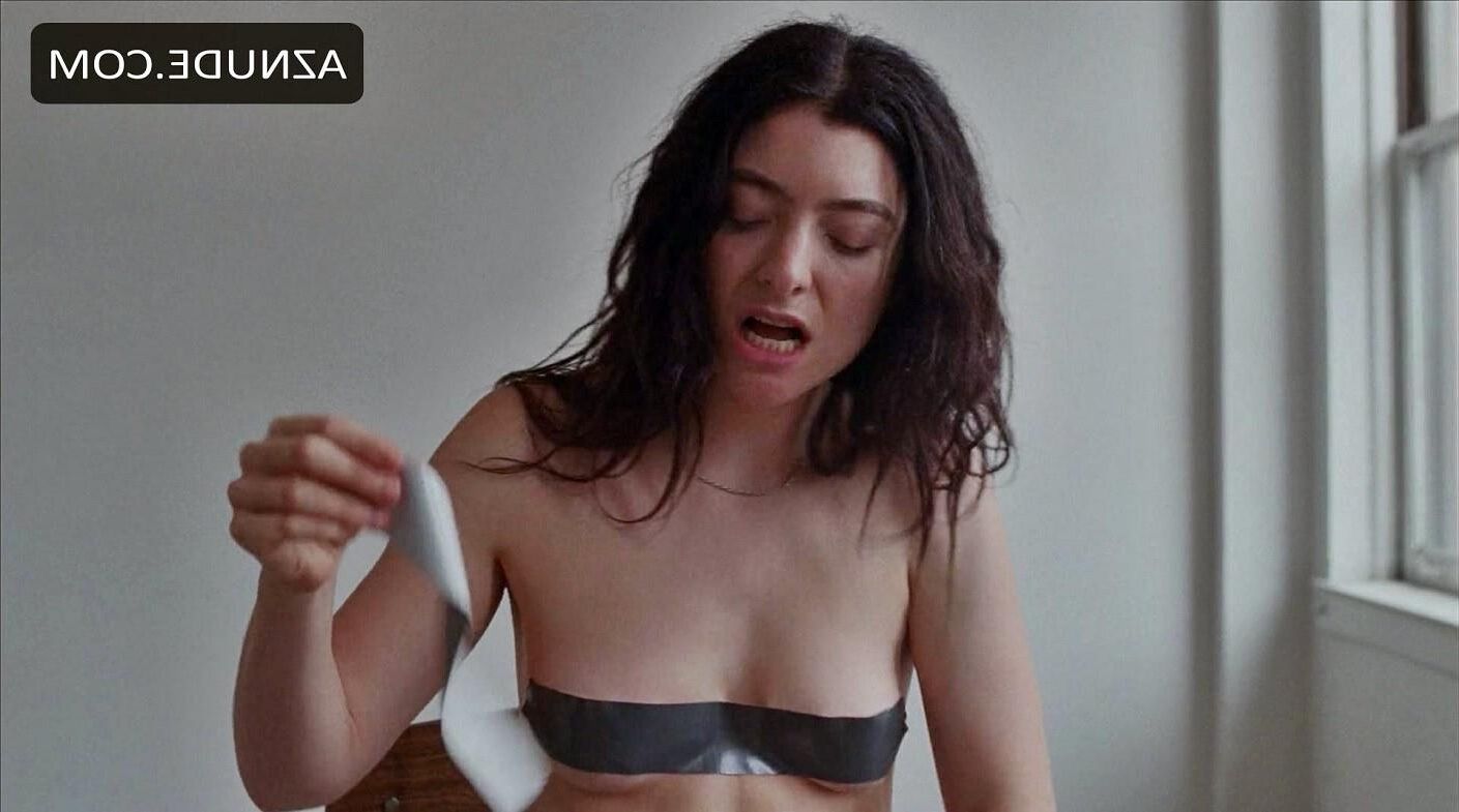 Celebrity Cleavage 