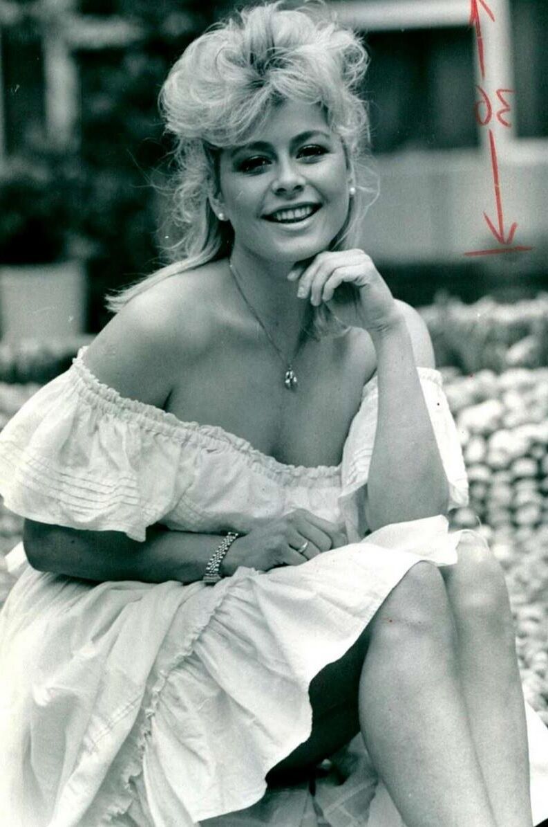 Suzanne Dando Photo #