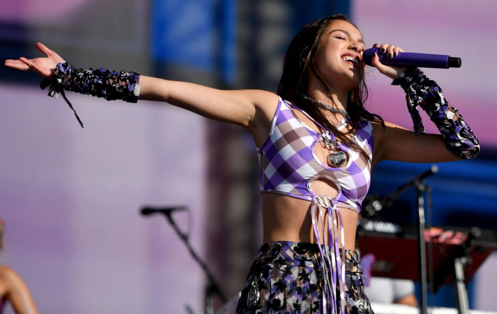Olivia Rodrigo un atuendo tan caliente