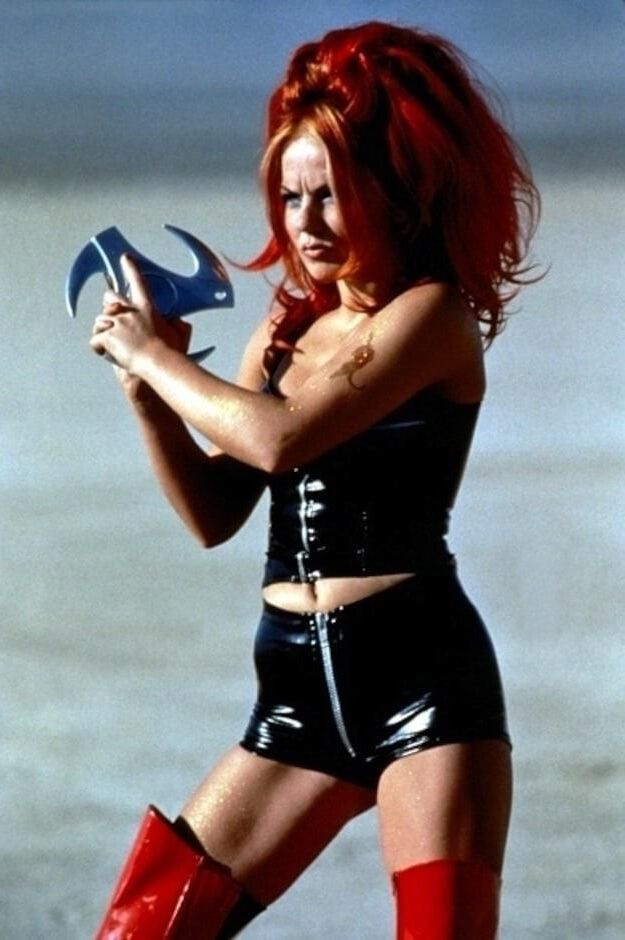 Geri Halliwell Such A Hot Outfit..!!!
