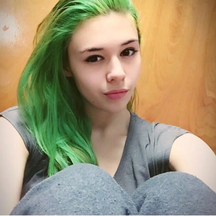 Nicole maines 