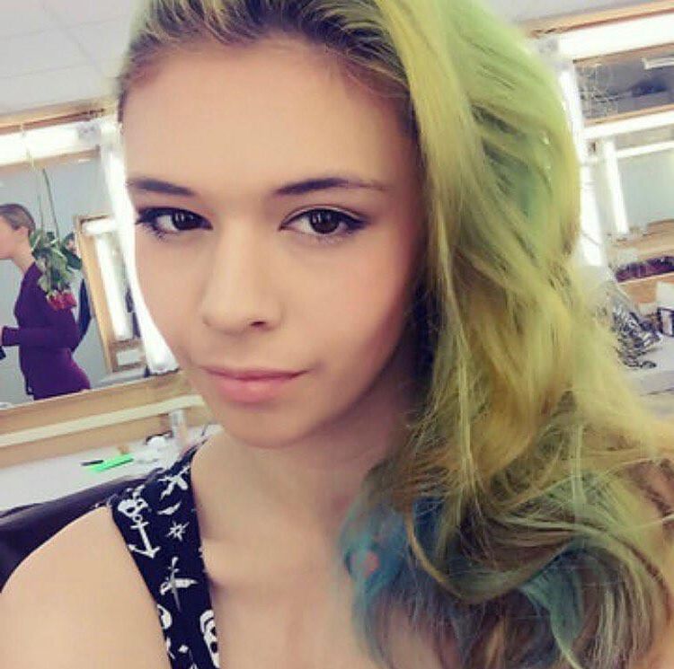Nicole maines 