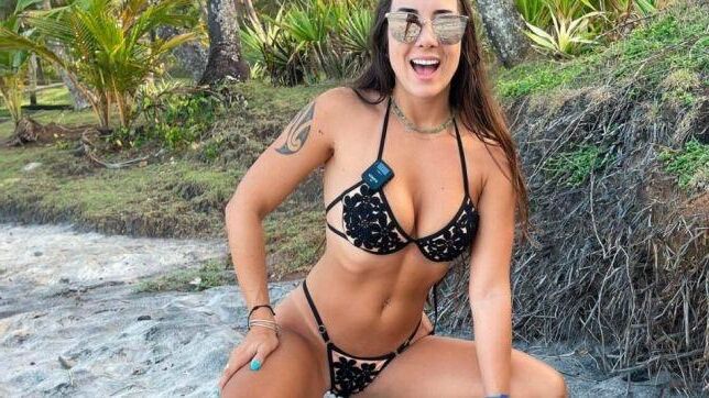 Carol Big Butt Big Boobs Brazilian Youtuber Girl Mixed Hot Shots
