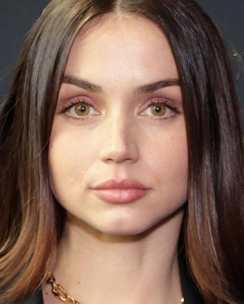 Ana de Armasは写真のみを呼び起こします