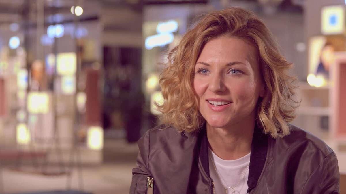 Schlagerfotze Ella Endlich
