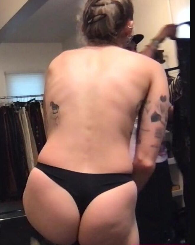 Miley nudes y sexy