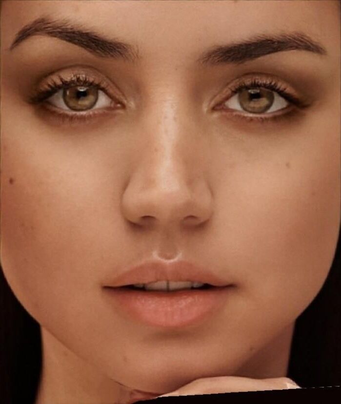 Ana de Armasは写真のみを呼び起こします