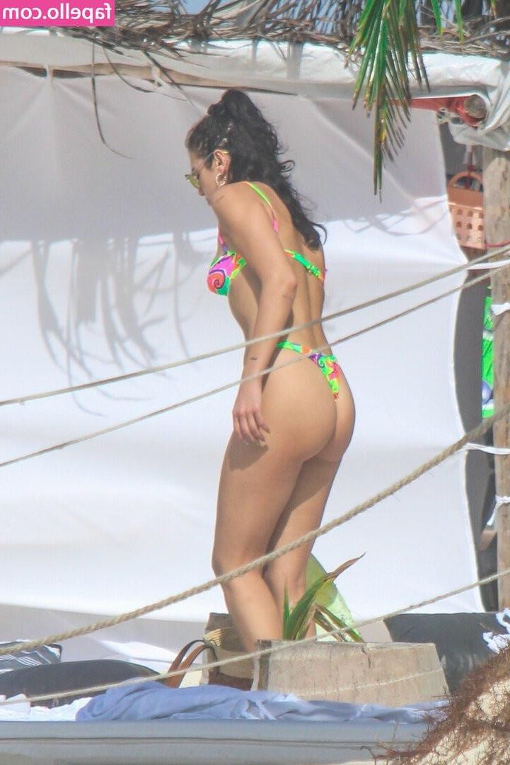 Dua Lipaは売春婦に他なりません