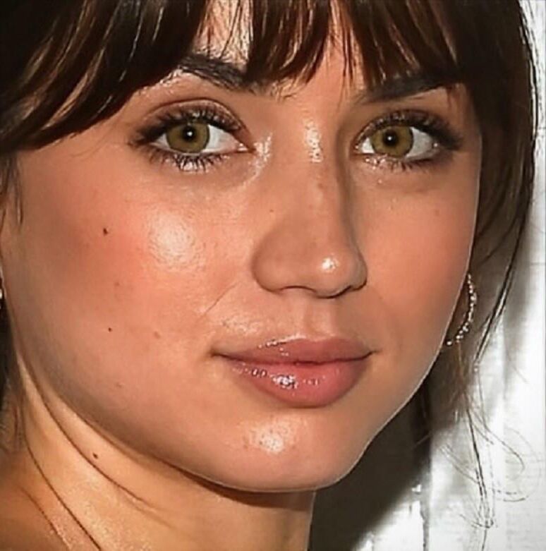 Ana de Armasは写真のみを呼び起こします