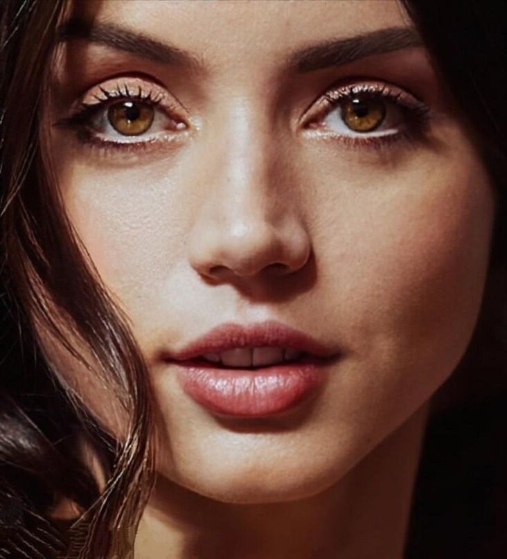 Ana de Armasは写真のみを呼び起こします