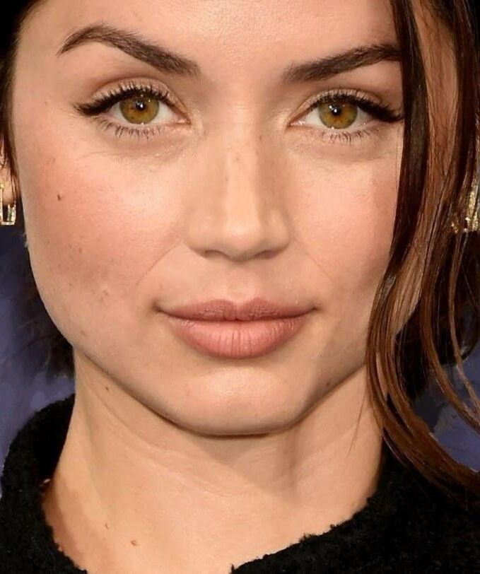 Ana de Armasは写真のみを呼び起こします