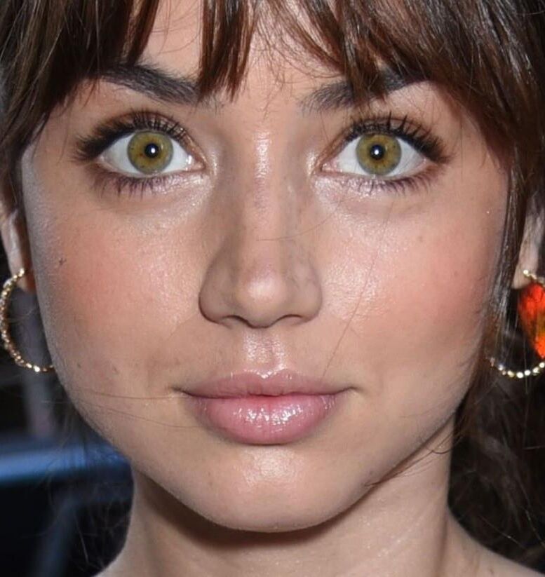 Ana de Armasは写真のみを呼び起こします
