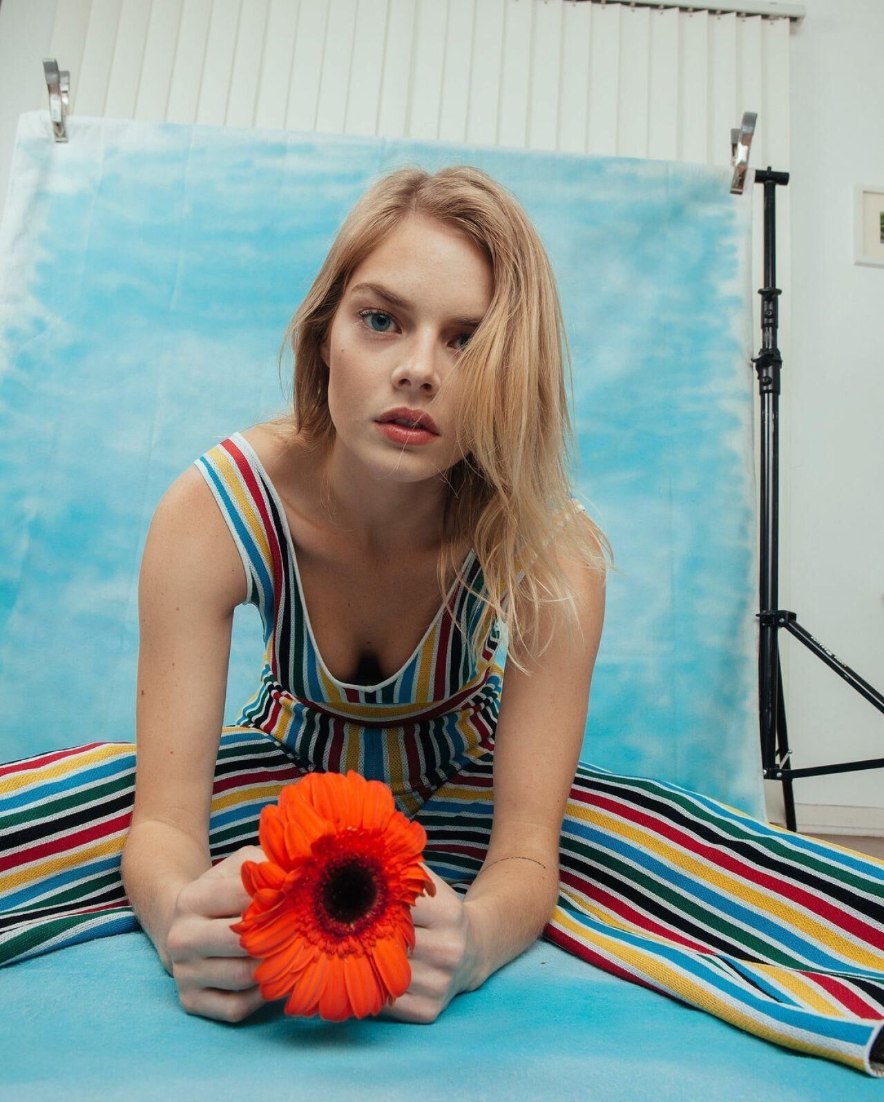 Samara Weaving Hottie