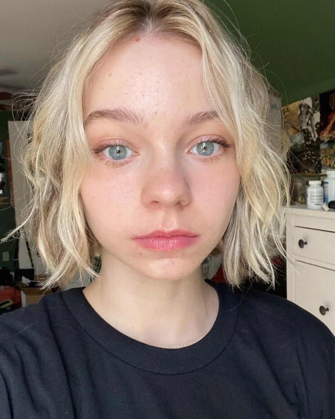Emma Myers 