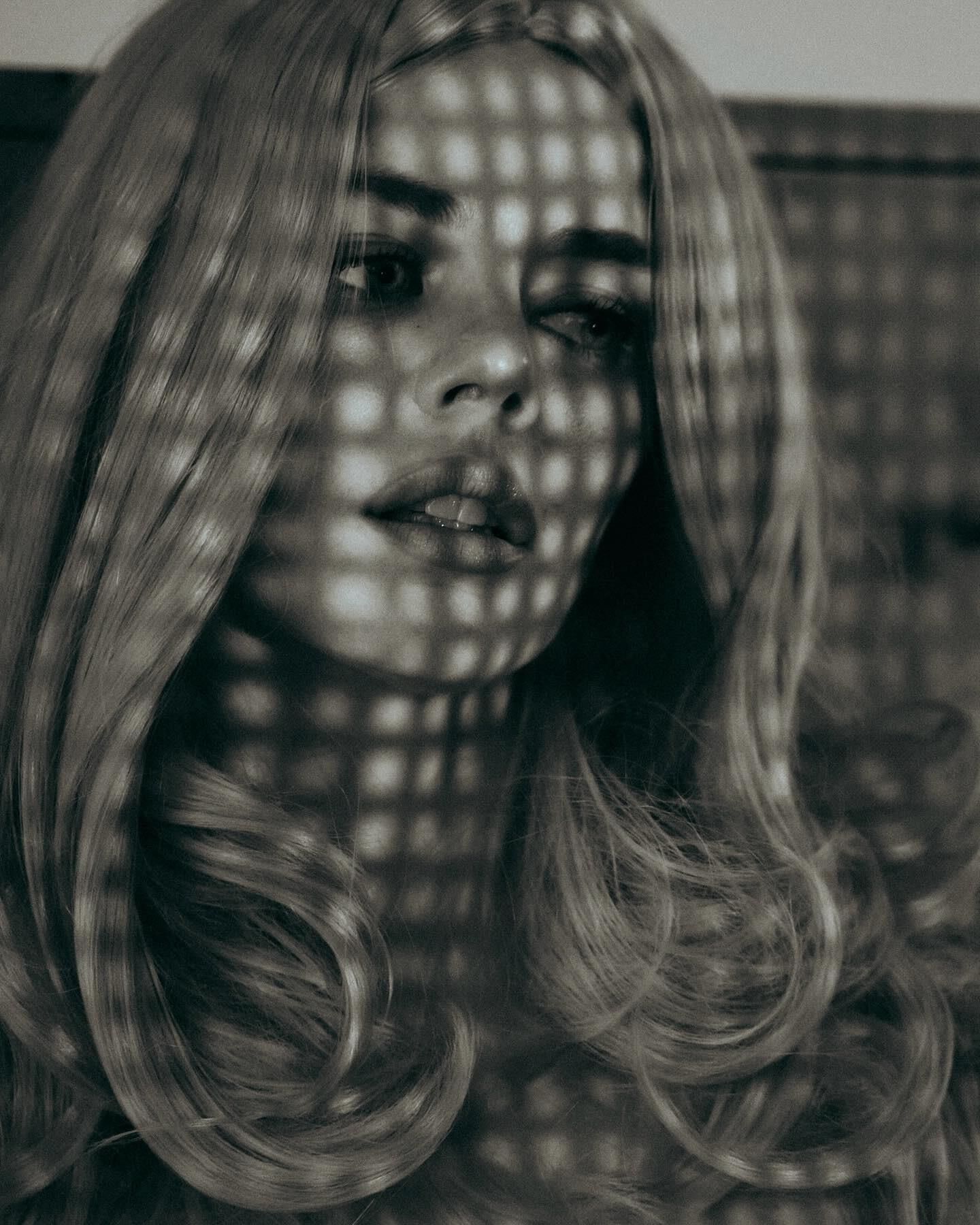 Samara Weaving Hottie