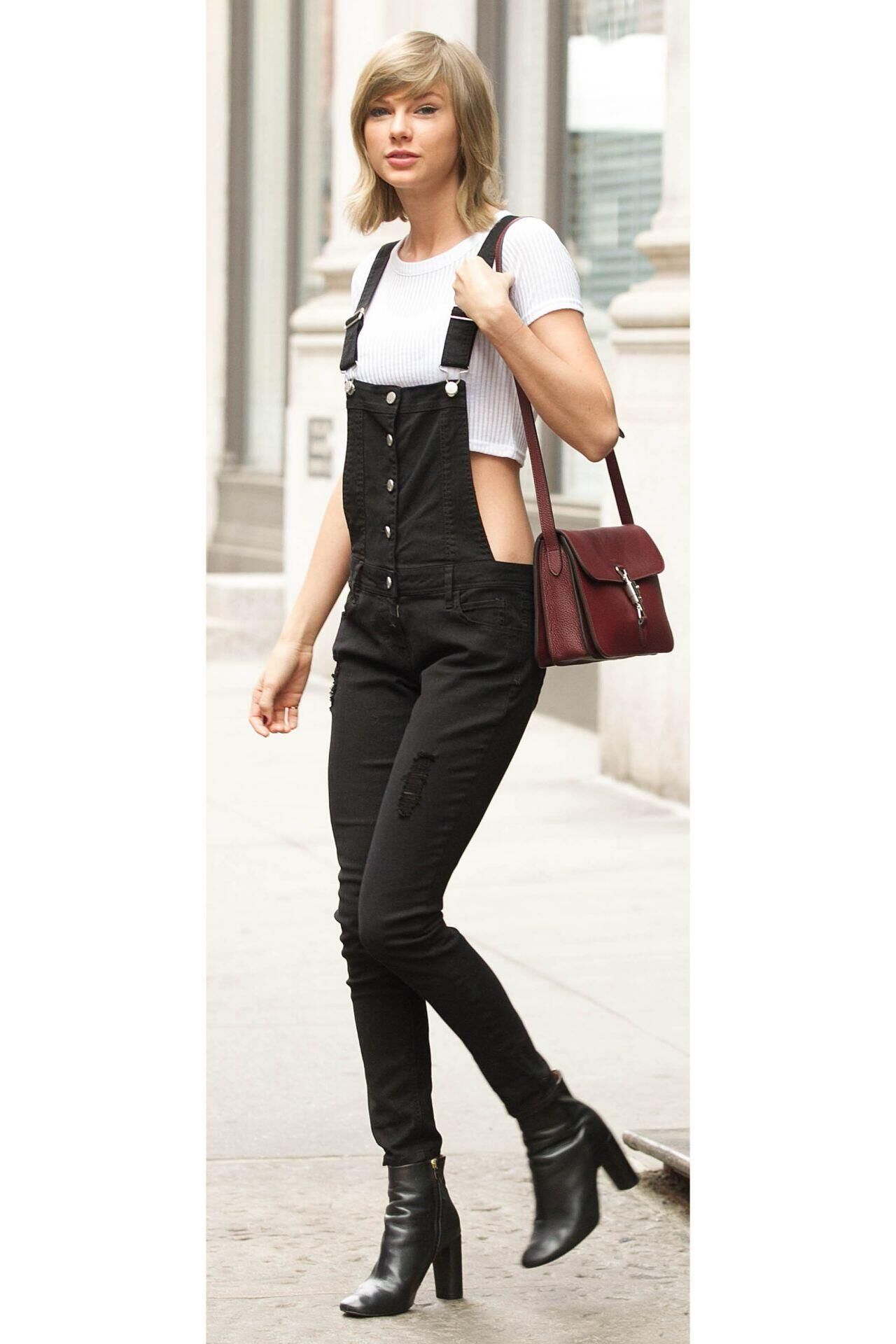 Taylor Swift candids