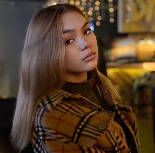 Kwinie Kim_Russian Whore