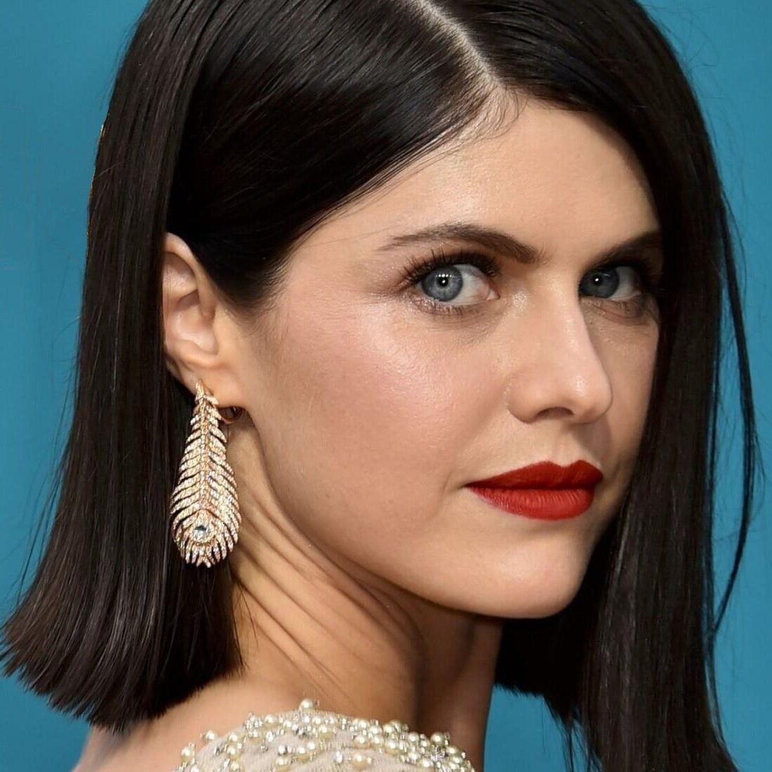 Alexandra Daddario éveiller les photos uniquement