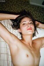 Willa holland (actress)