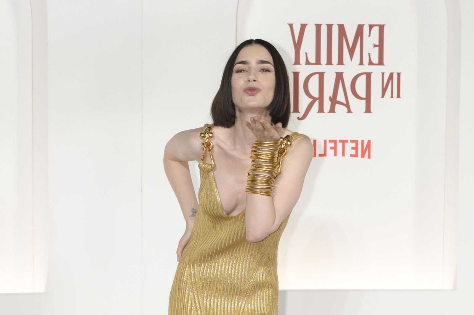 Nails Lily Collins