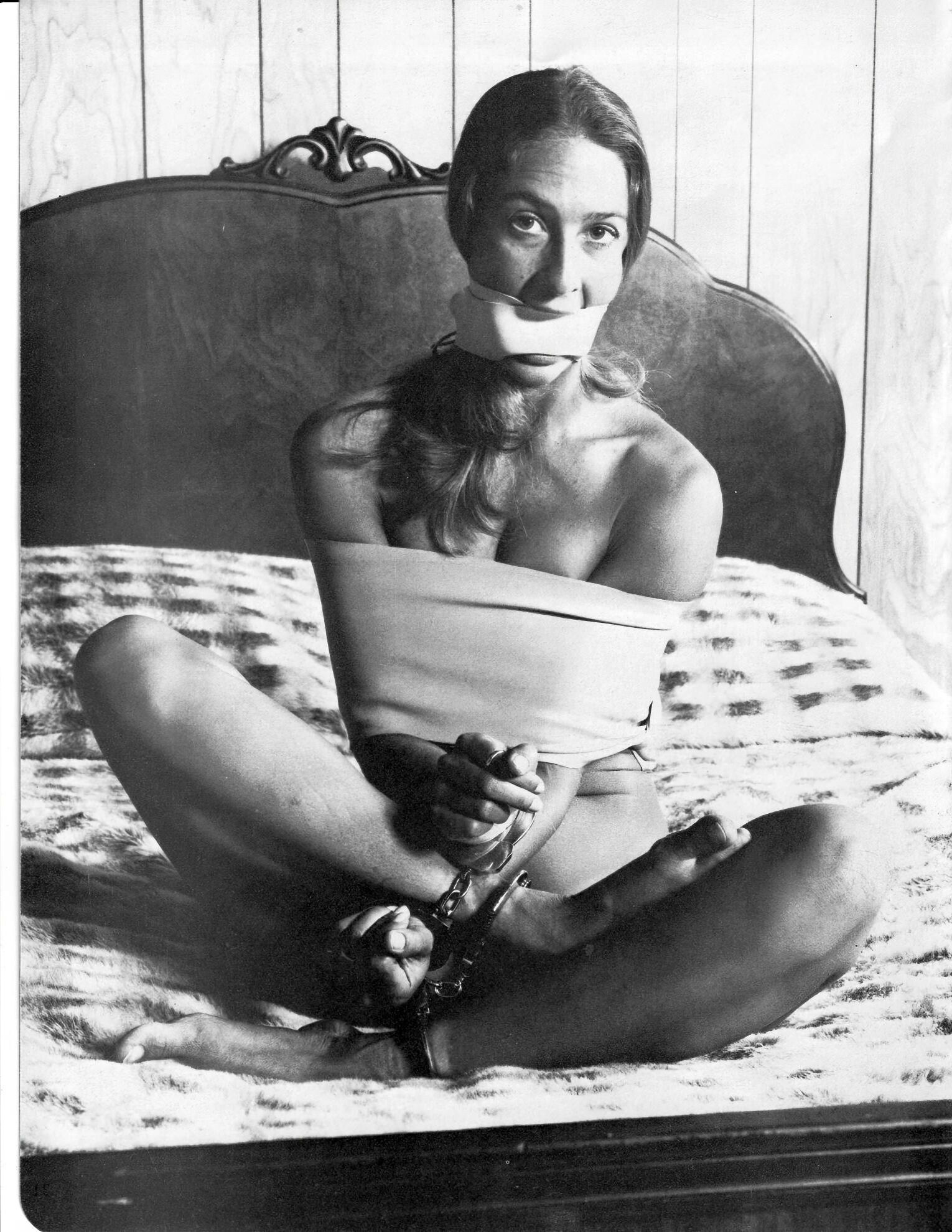 Naked Bondage Volume Number ()
