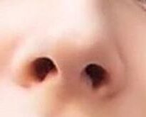 Je suce le sperme de son nez pour mon maître