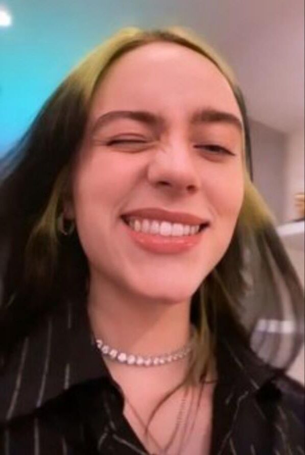 Billie Eilish So sexy 