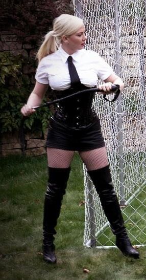 Dominatrix Lexi Sindel Special