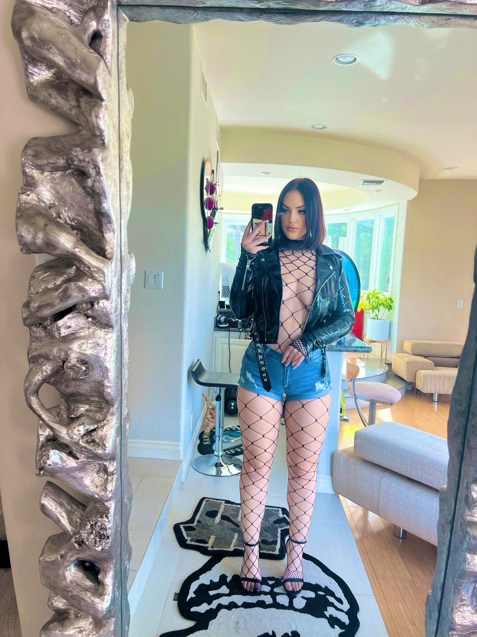 Lucy Big Butt Big Boobs Sexy Gorgeous Anal Girl Mixed Hot Shots