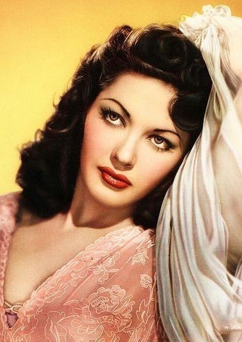 Yvonne De Carlo